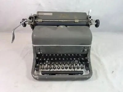 Machine à écrire Tchèque - zeta