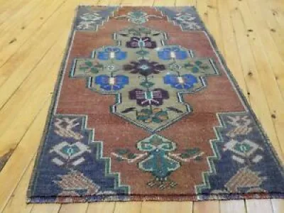 Beautiful Vintage 1950-1960s - oushak rug