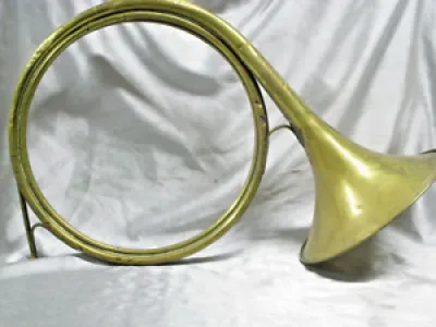 ANCIENNE TROMPE  COR - instrument musique