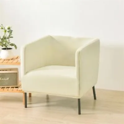 New Square armchair 