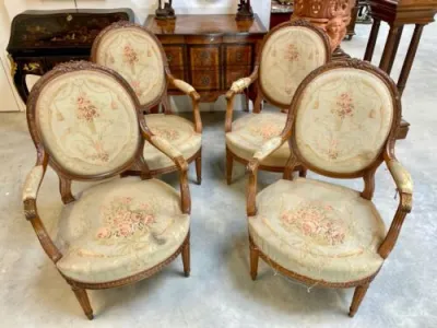 Quatre fauteuils style - aubusson