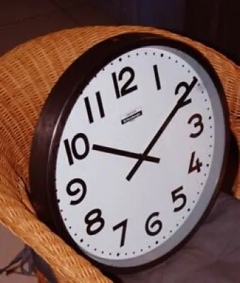 Ancienne Horloge Industrielle - ato