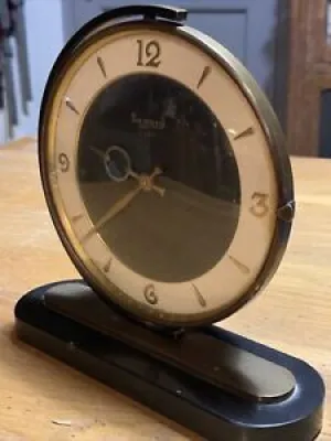 Horloge de table pivotante