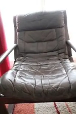 Fauteuil cuir vintage, - leather armchair