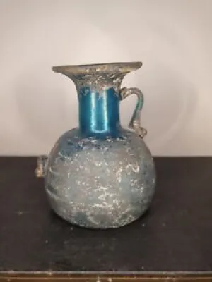 Vase en verre irisé