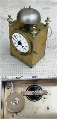 Ancienne pendule CAPUCINE - clock