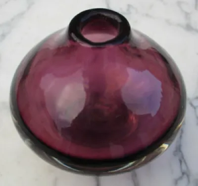 Vase verre couleur prune - riihimaen lasi