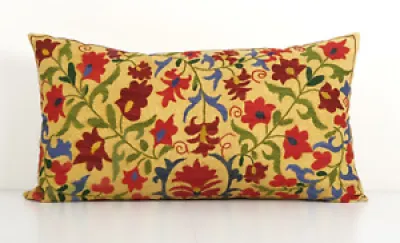 King Bed Vintage Cotton - suzani cushion