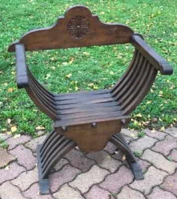 Ancien fauteuil dagobert