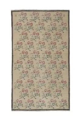 Vintage Aubusson Floral - karapinar rug