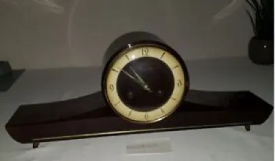 URGENA horloge Buffet - carillon