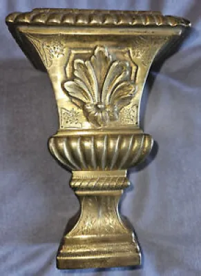 élément ou vase décoratif