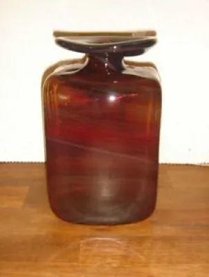 Rare LAVA vase 20½ cm. - per lutken holmegaard