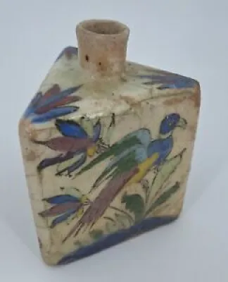 Vase céramique triangulaire - iznik