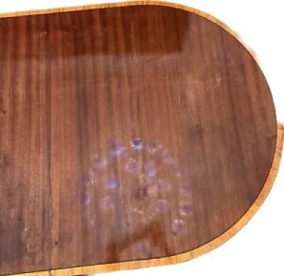 Table en bois d’acajou - citronnier