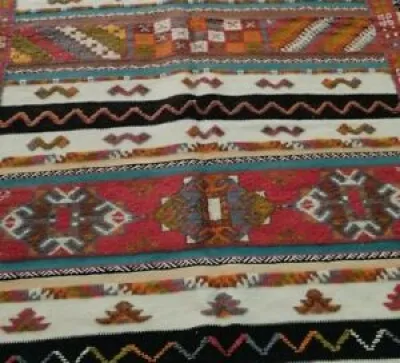 Vitange handmade rug - wool hand woven