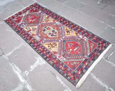 caucasian rug 2'8'' x