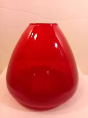 Vintage Red Glass Vase - lutken for