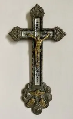 Crucifix D’art Ancien - tradition