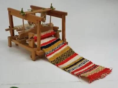 Decorative webbr Table - loom