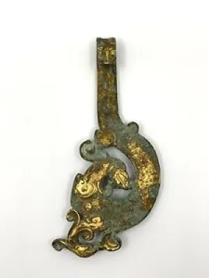 Fibule en bronze doré chine époque