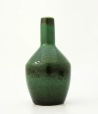 A Shiny Green Vase -