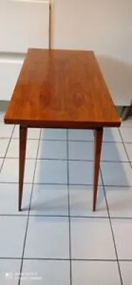 Ancienne table basse - fuseaux