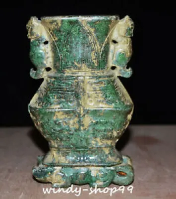 Jade vert ancien sculpté - dragon