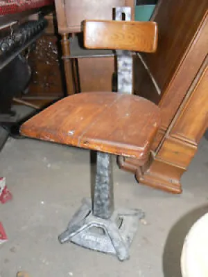 Ancien chaise design - industrial