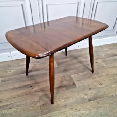 Petite table d'appoint - ercol