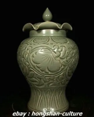 13 Yaozhou four en porcelaine