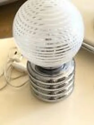 Jolie petite lampe design - spirale