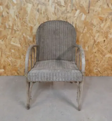 Ancien fauteuil Lloyd - loom