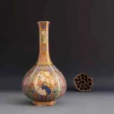 Vase en Porcelaine Traditionnelle - dynastie qing