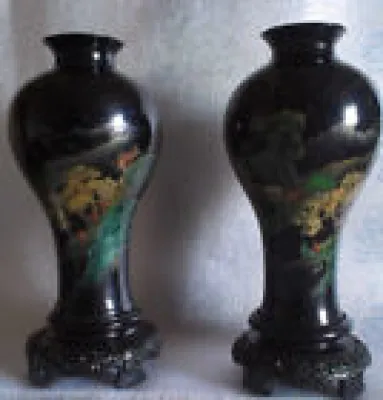 Deux vases chinois anciens - peints