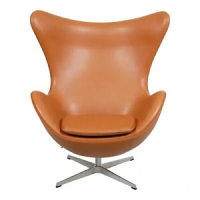 Arne Jacobsen Egg chair - leather
