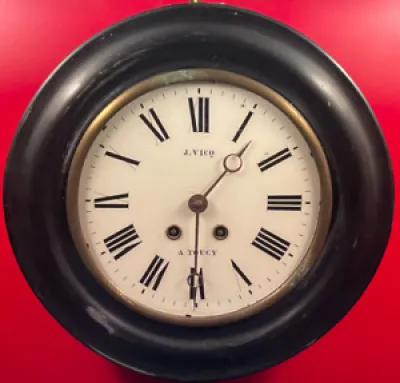 Pendule ancienne / horloge