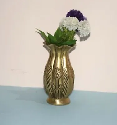 Gravé Floral Vase Main - authentique