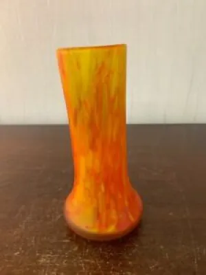 Vase tube verre nuagé