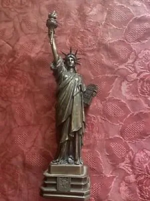 Statue De La Liberté - 320