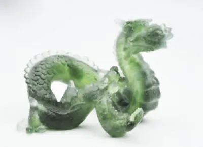 Sculpture de dragon en