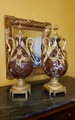 Paire de Vases en Marbre - bronzes