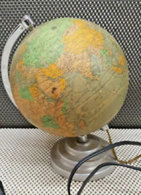 Ancien Globe Terrestre - lumineux