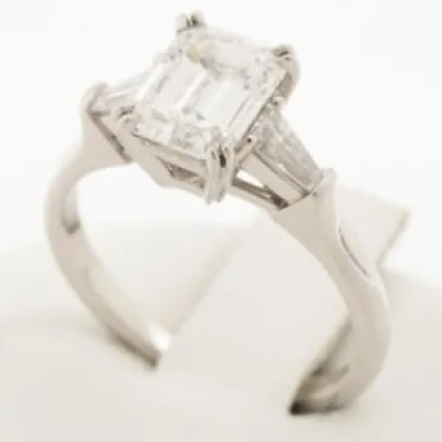 Harry Winston Classic - diamond
