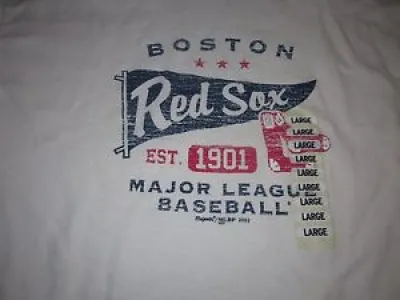 BOSTON red SOX UNWORN - large