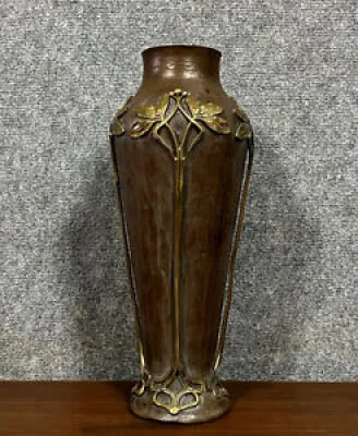 W.M.F. : Vase en cuivre - circulaire