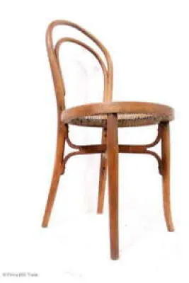 Ancienne chaise en bois - viennois