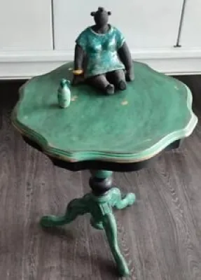Jolie petite table verte