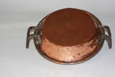 Ancien plat rond en cuivre - copper