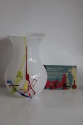 Vase en verre par Signé - pukeberg